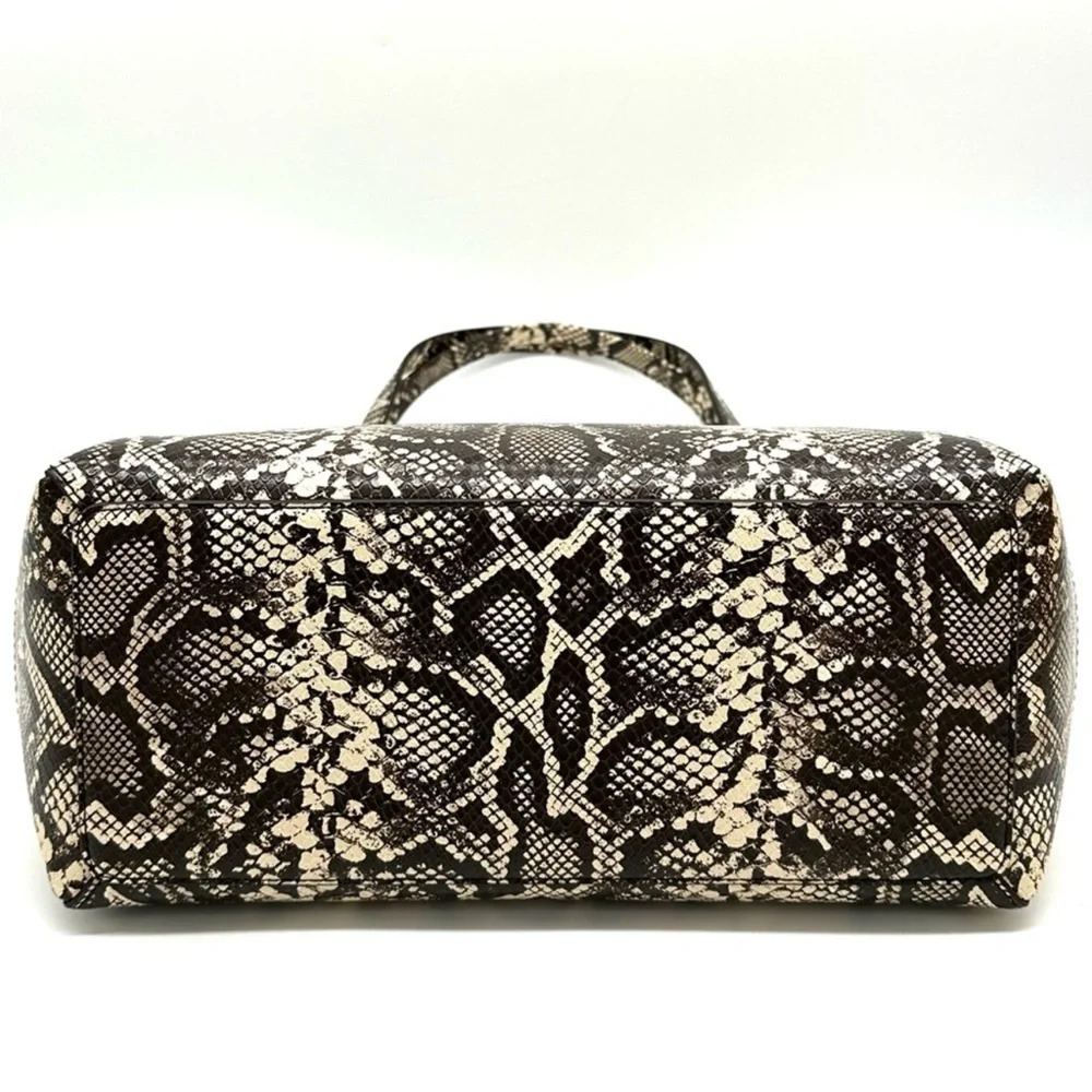 Michael Kors Reed Large Tote Bag Snakeskin Cream/Black - Picture 6 of 12